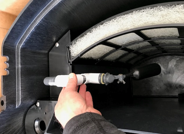 Savio Mechanical Water Leveller Kit for installation, featuring a durable device with hoses and gauges for accurate water level measurement.